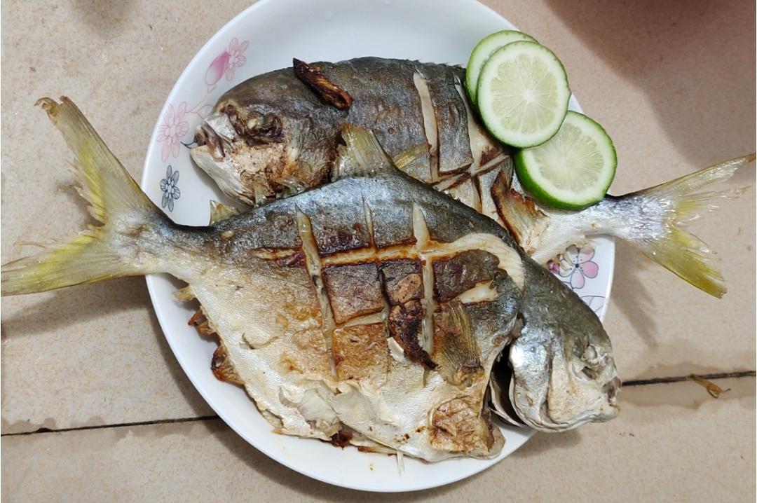 极简极美味——盐煎金鲳鱼