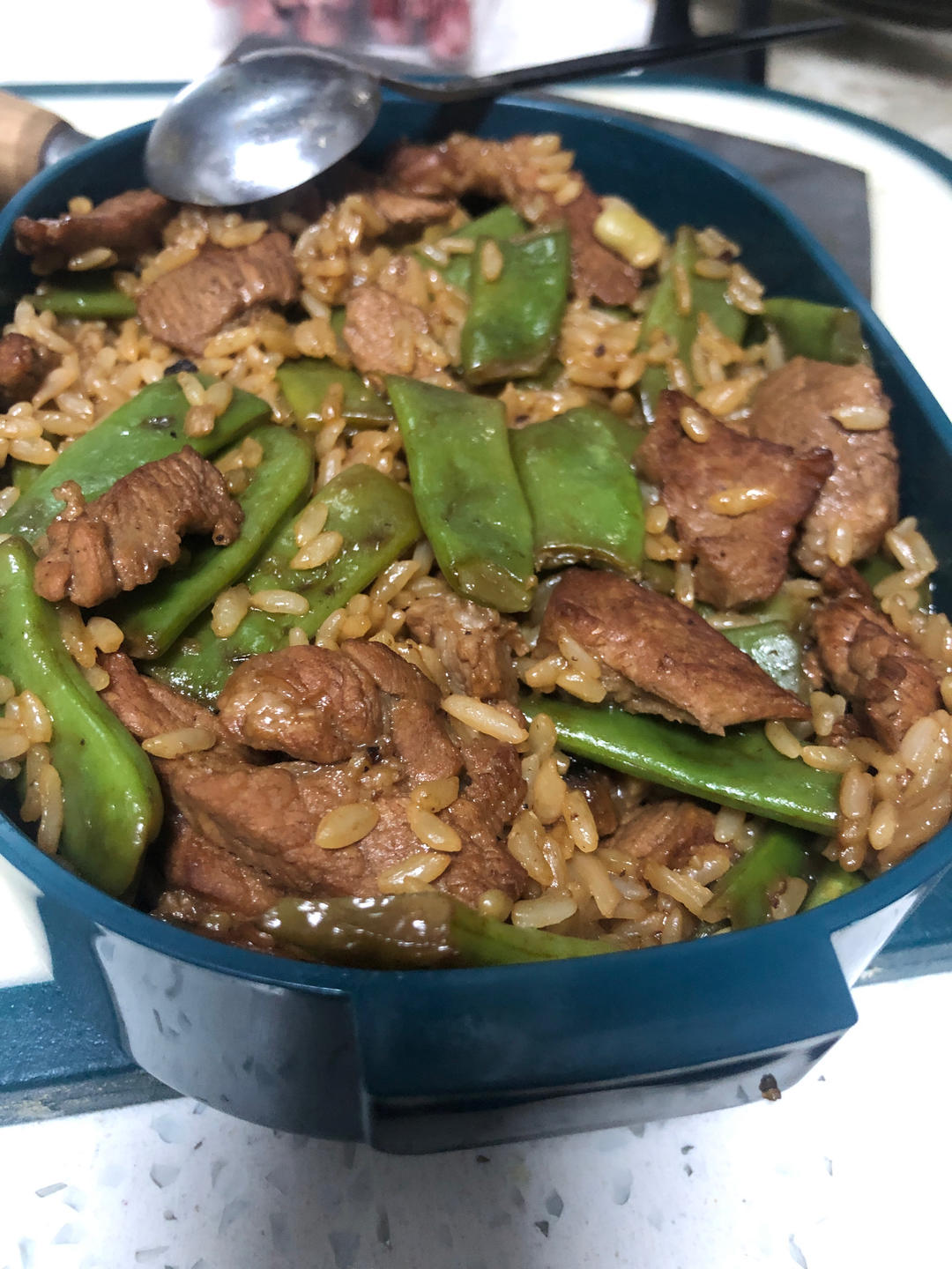 土豆扁豆猪肉烩饭的做法