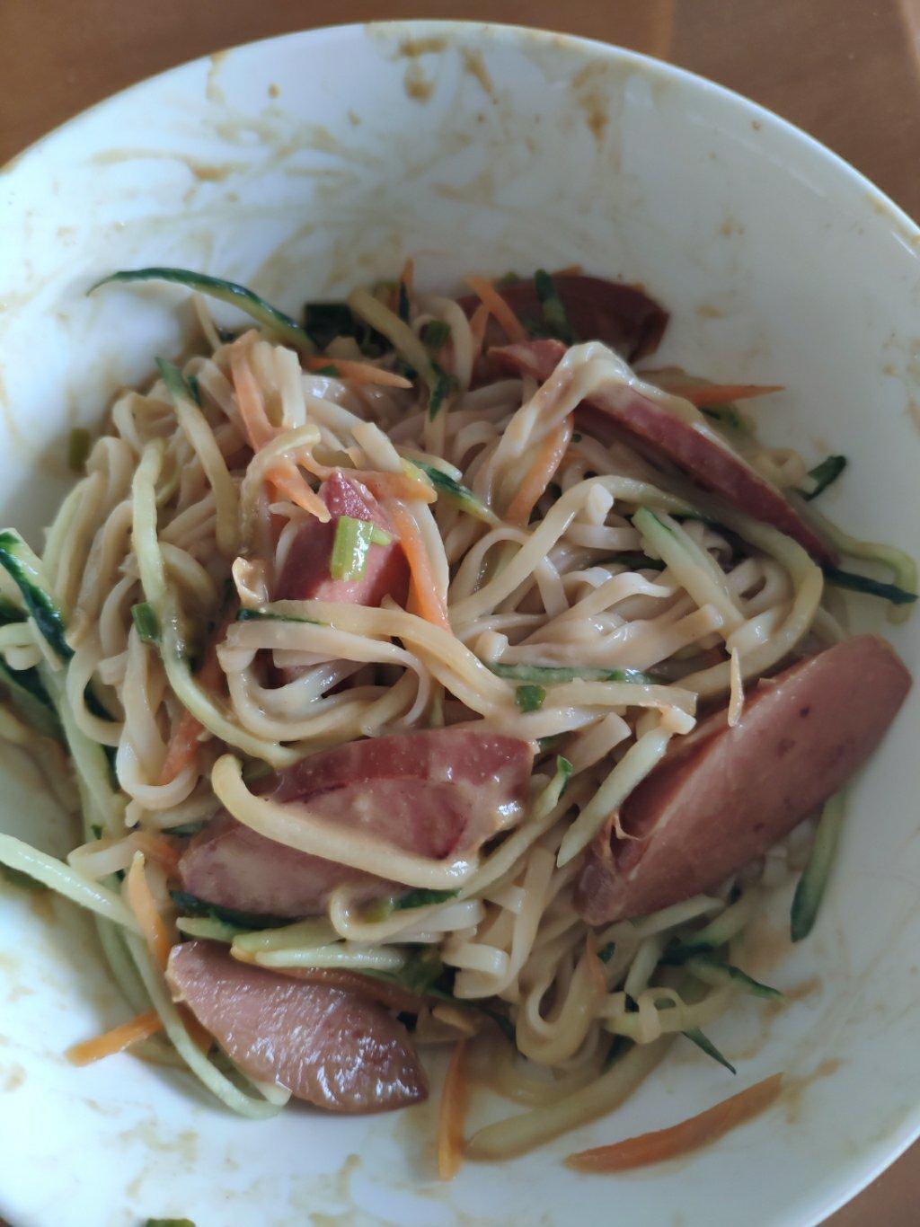 芝麻酱凉面拌面