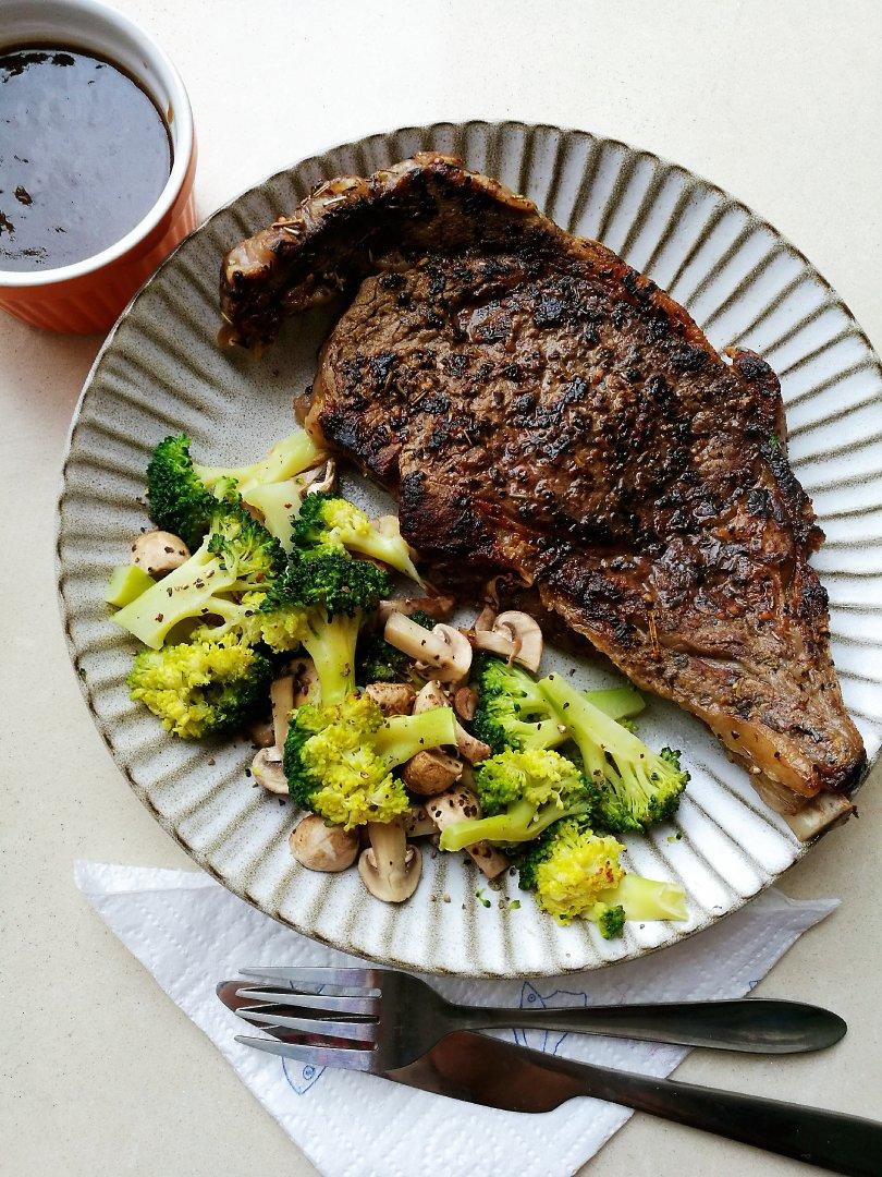 Costco煮易 | 香烤战斧式牛排 - Tomahawk Steak