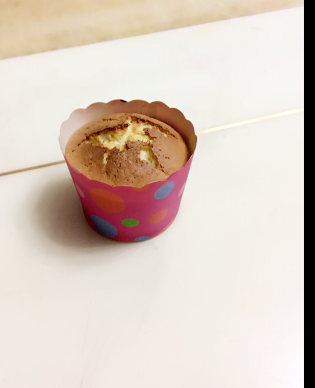 软绵绵的纸杯蛋糕
