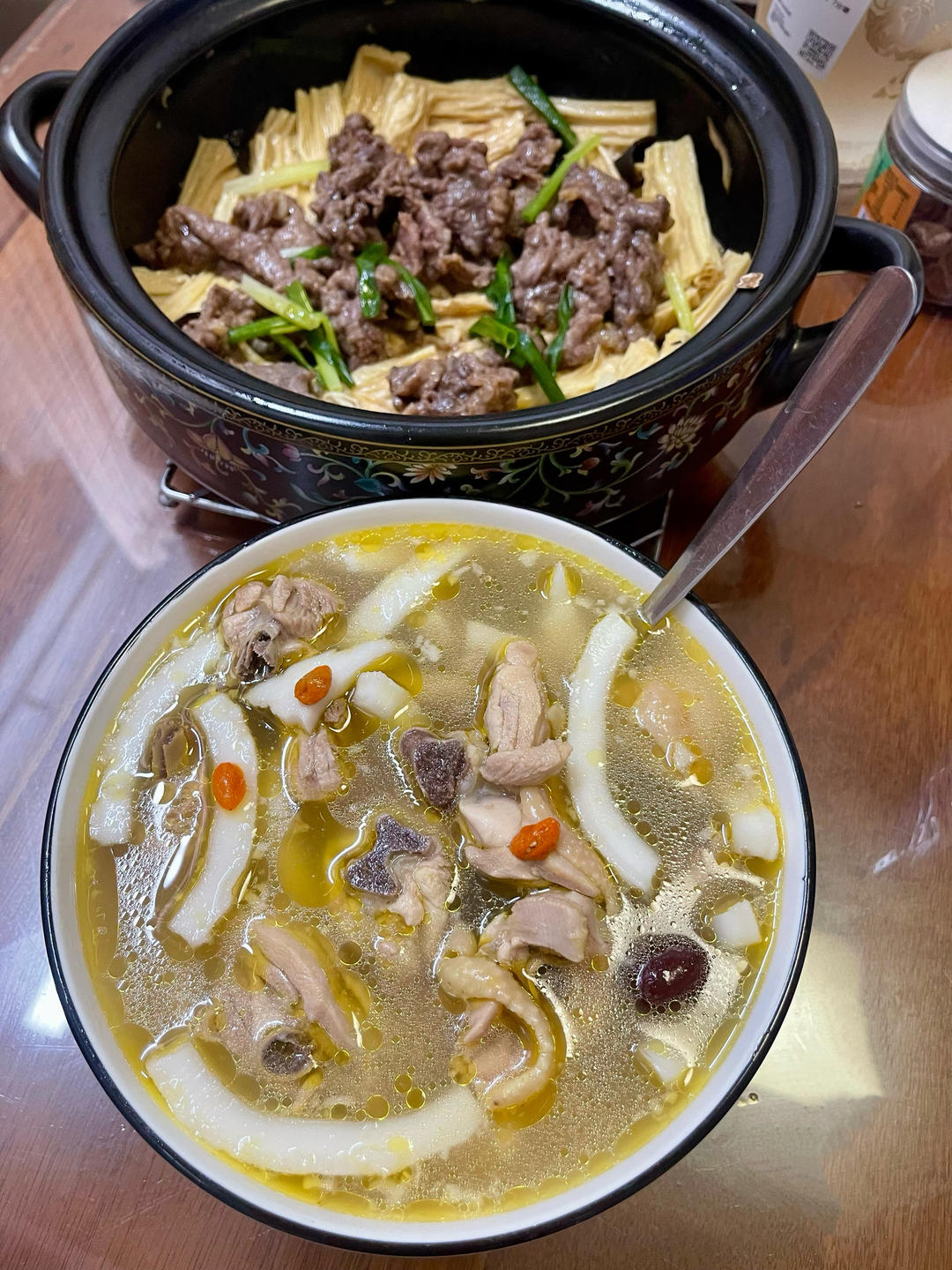 腐竹牛肉煲