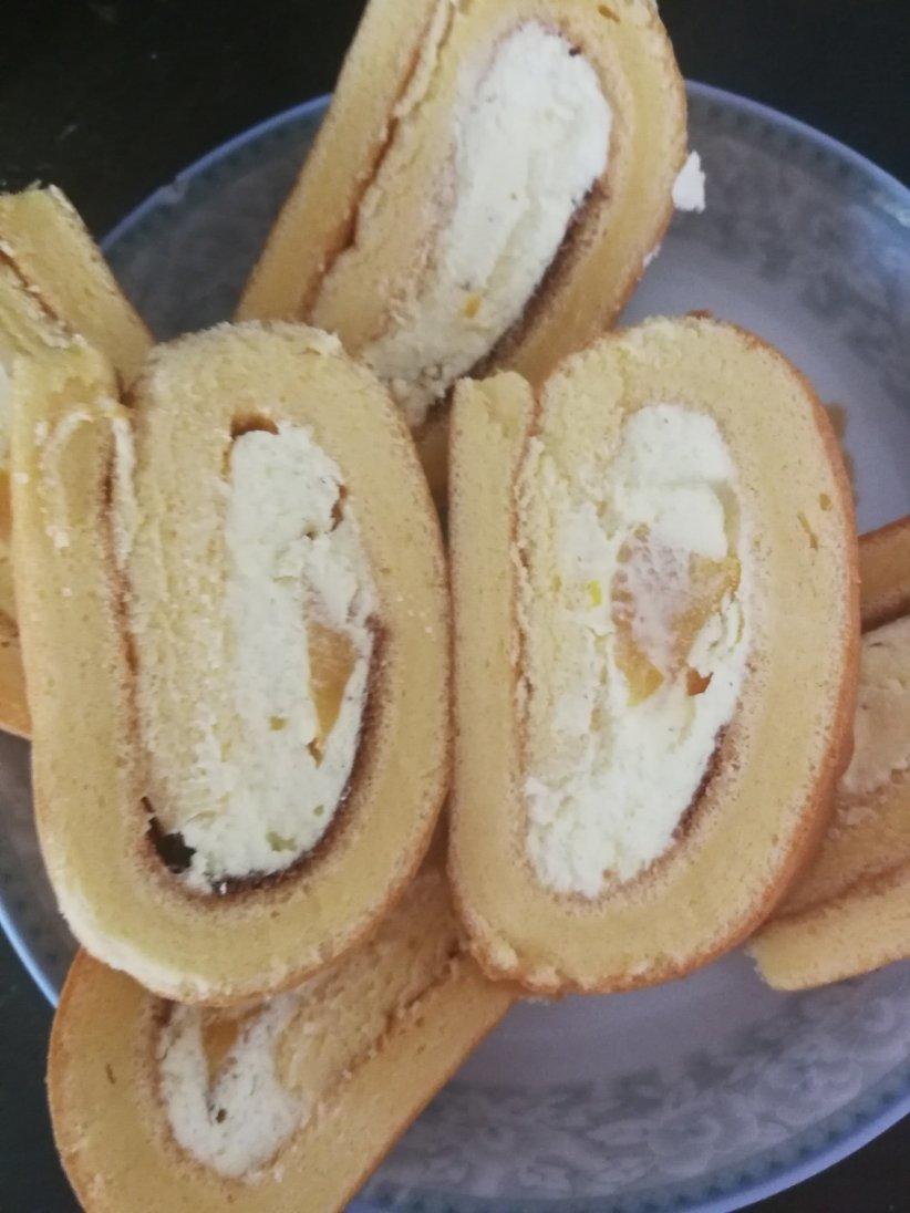 《Tinrry下午茶》教你做基础原味蛋糕卷