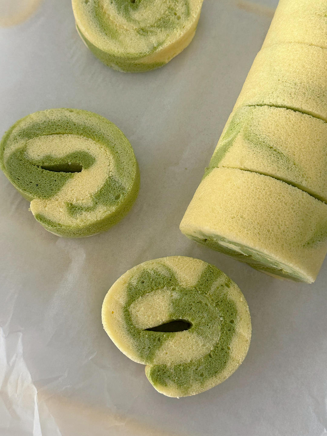 斑斓大理石蛋糕卷