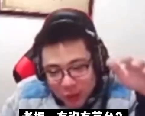 青椒火腿胡萝卜炒面的做法