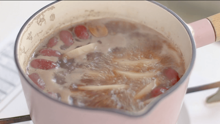 红枣莲藕汤的做法 步骤9