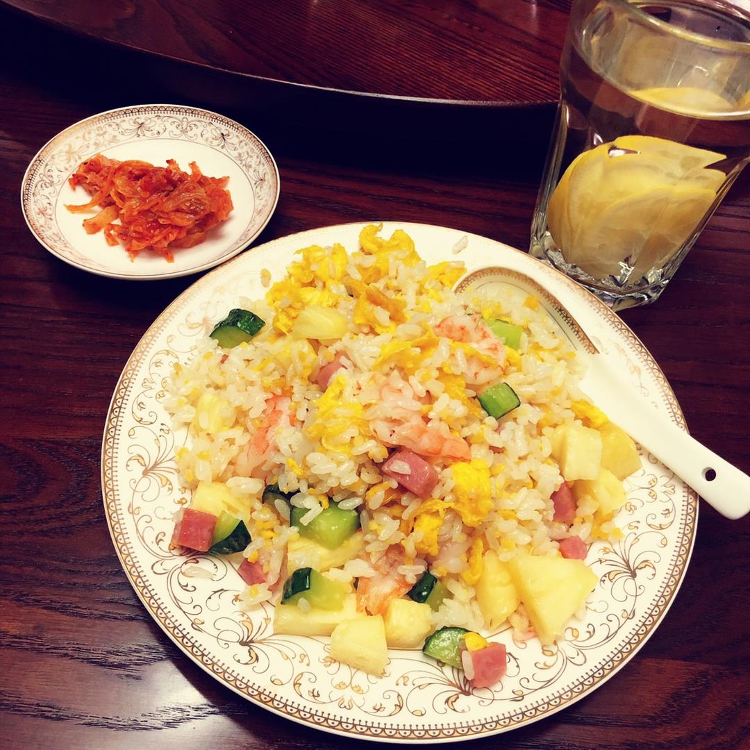 菠萝炒饭