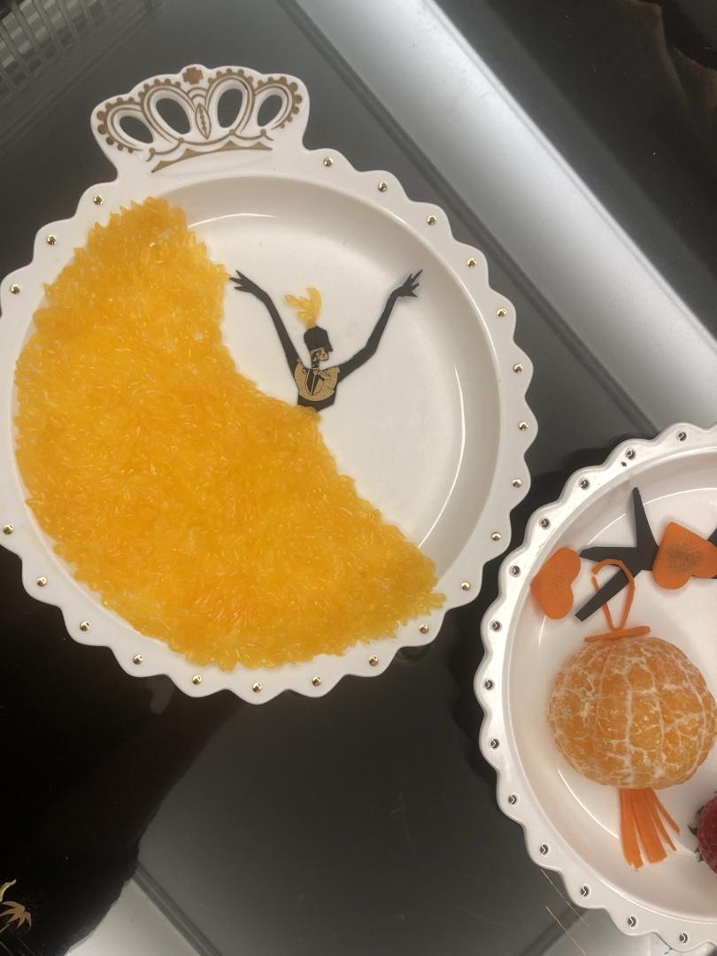 孔雀舞水果拼盘