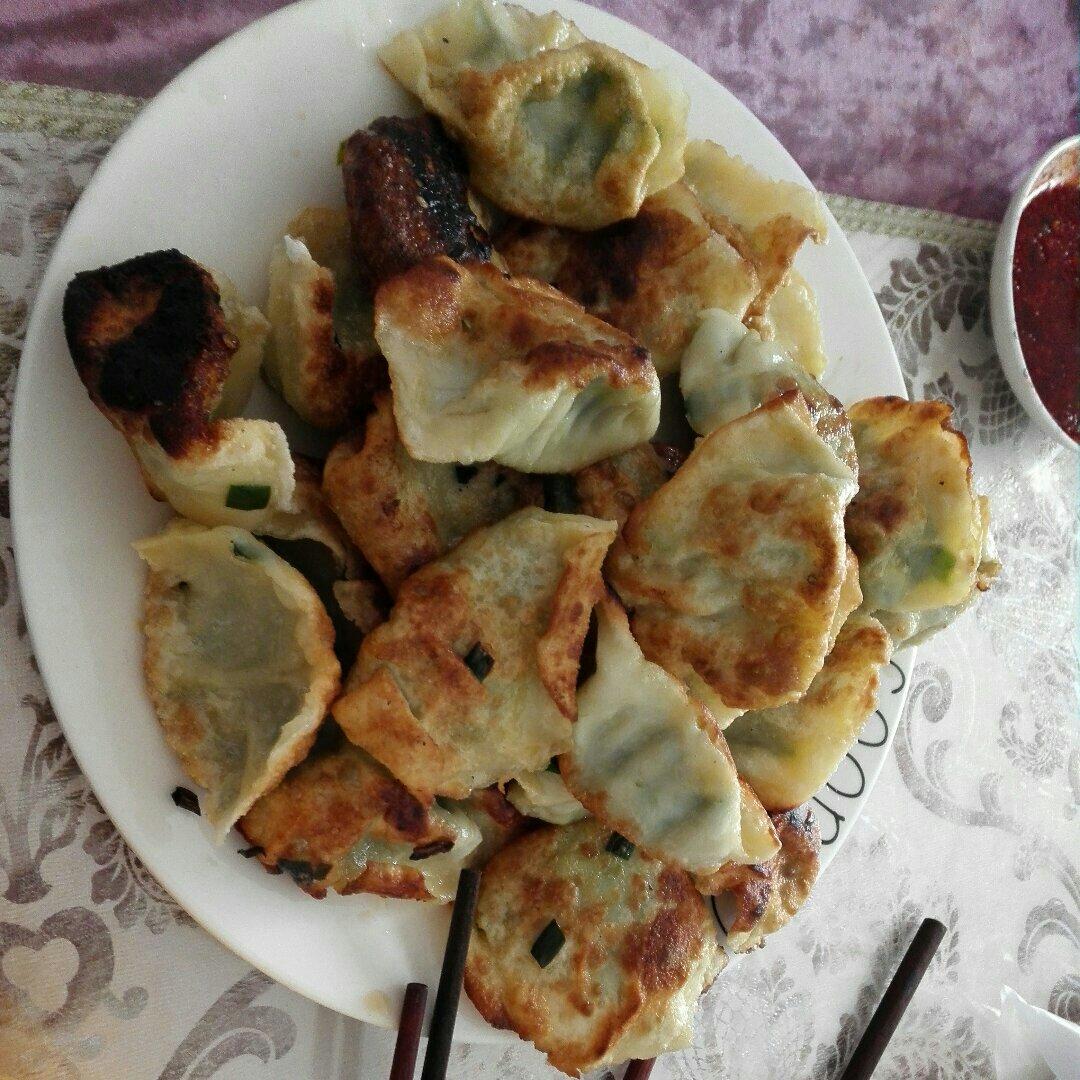 煎饺子