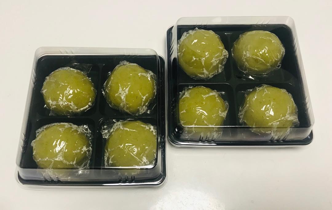 网红青团～～咸蛋黄肉松青团