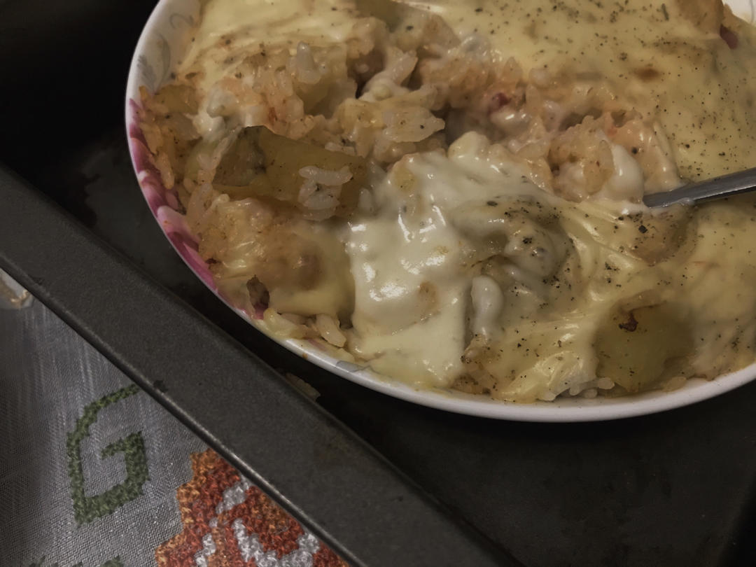 白酱鸡肉焗饭