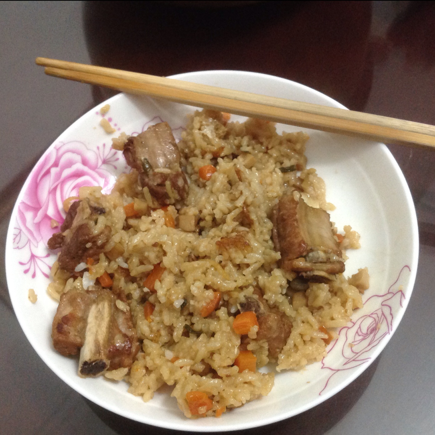 喷香排骨焖饭（爆好吃）