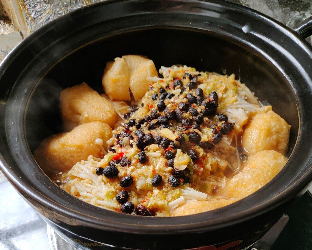 油豆腐金针菇煲