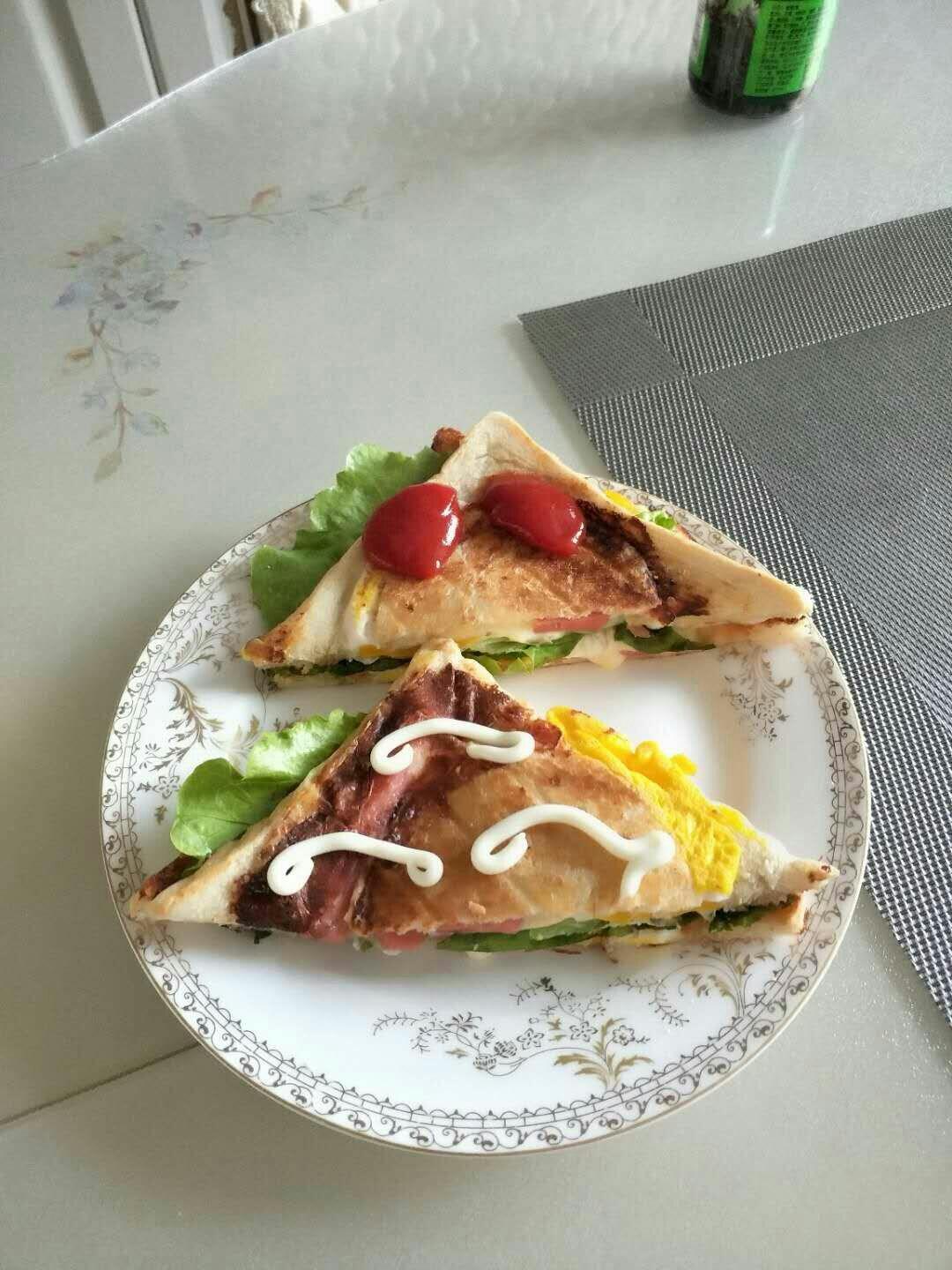 电饼铛版吐司煎蛋