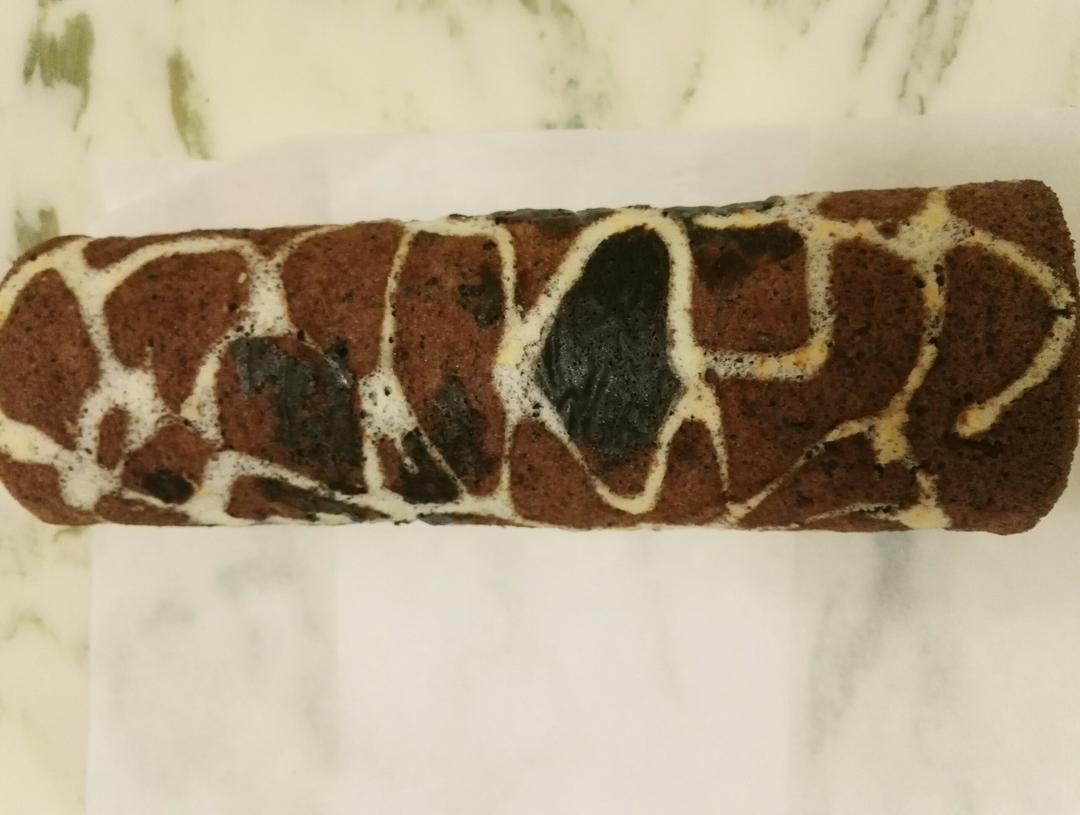 奶牛蛋糕卷+长颈鹿蛋糕卷