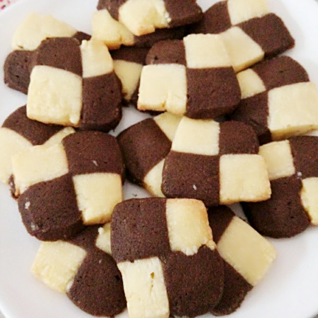 双色小棋格饼干