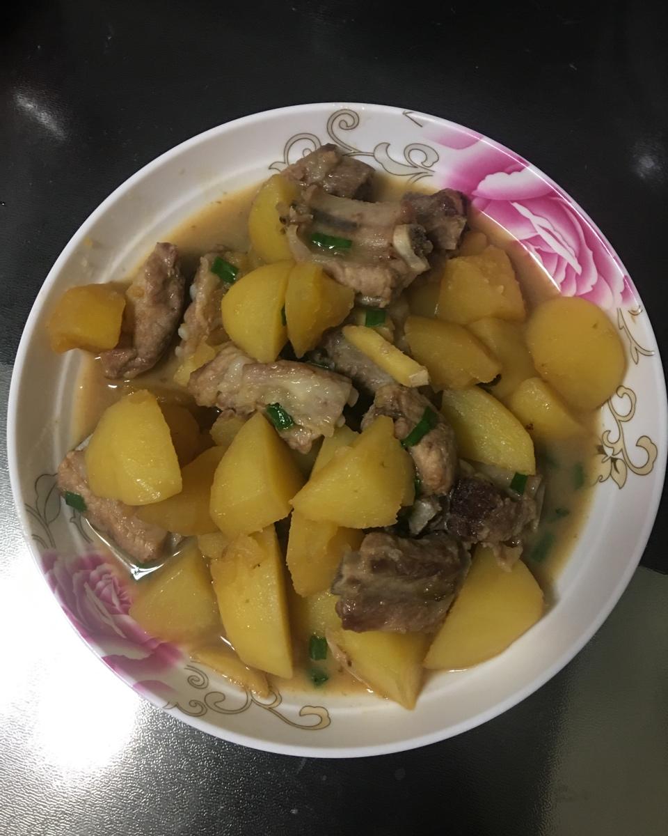 香焖小排土豆