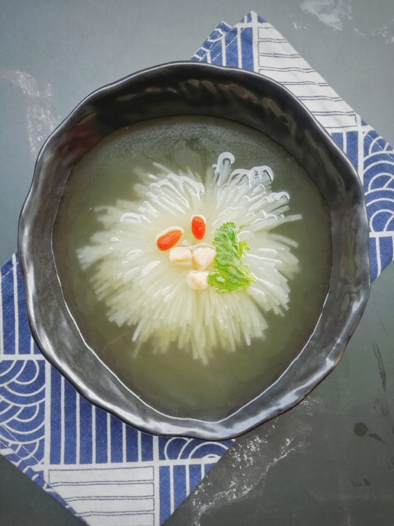 鸡汁蒸瑶柱萝卜菊——太太乐鲜鸡汁快手菜『附菊花萝卜的切法』的做法 步骤9