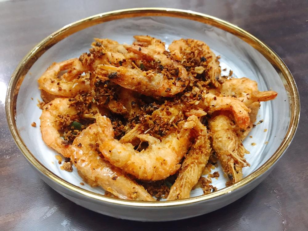 【避风塘香酥虾】