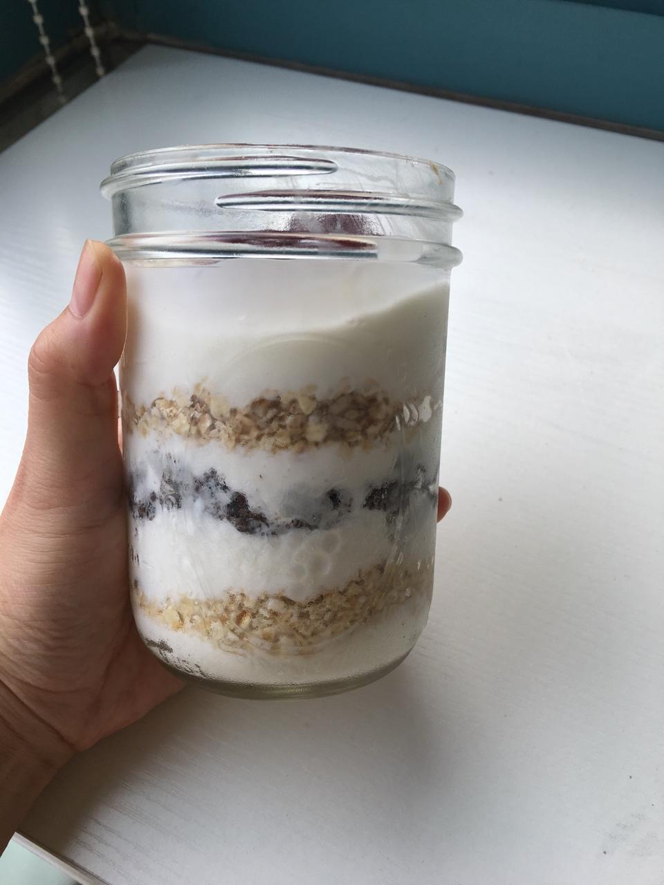 超流行的隔夜燕麦酸奶！！