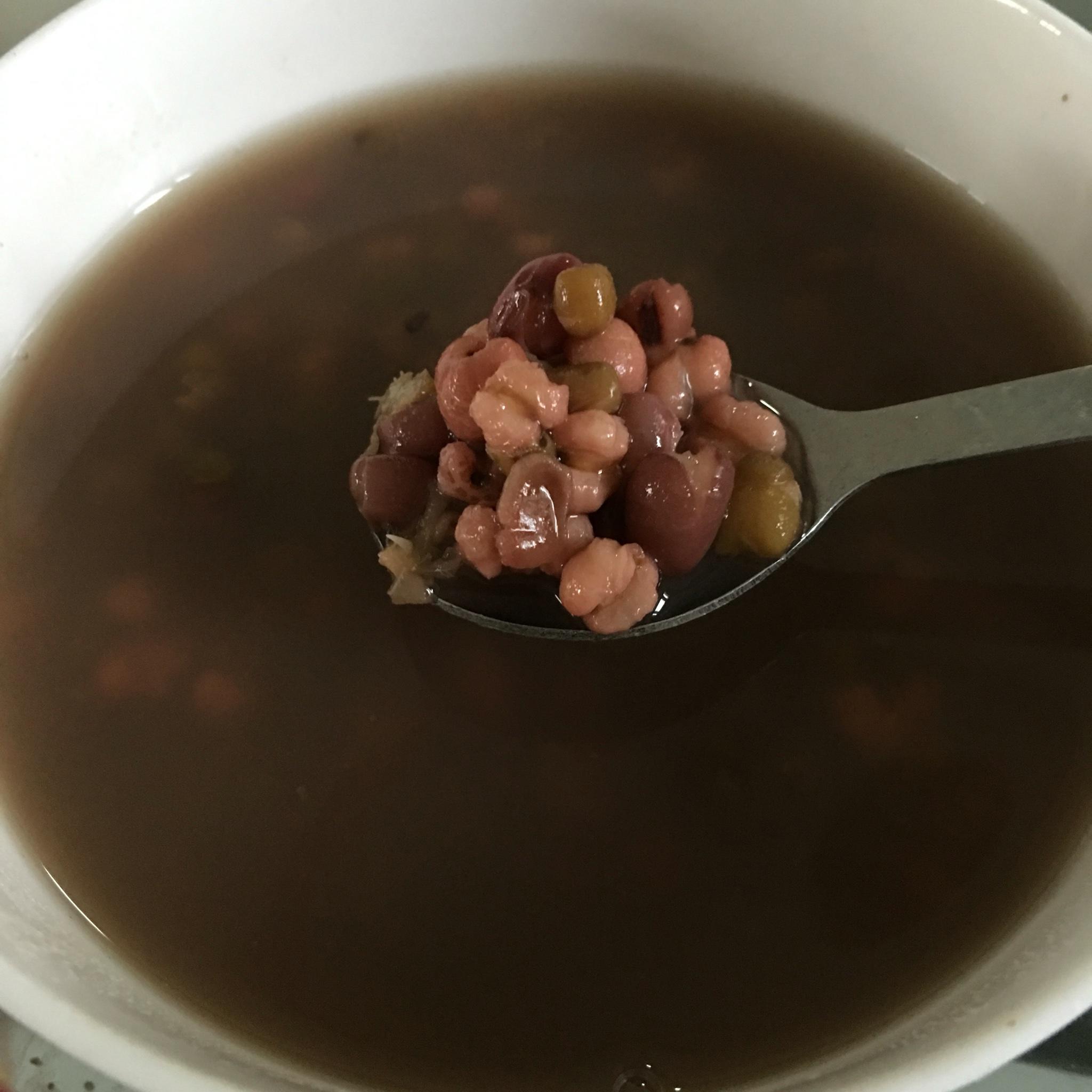 红豆绿豆薏米粥