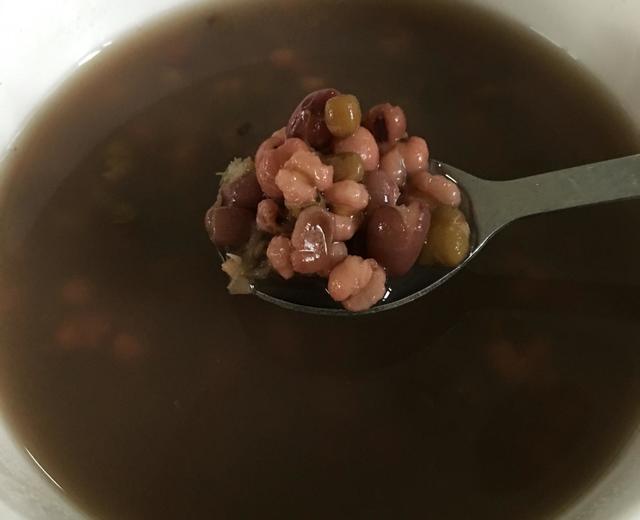 红豆绿豆薏米粥的做法