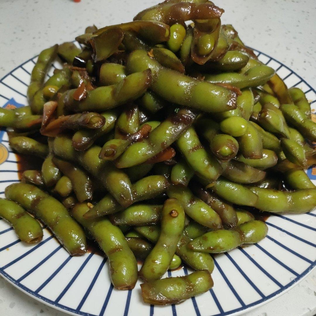 武汉夜市标配嗦毛豆