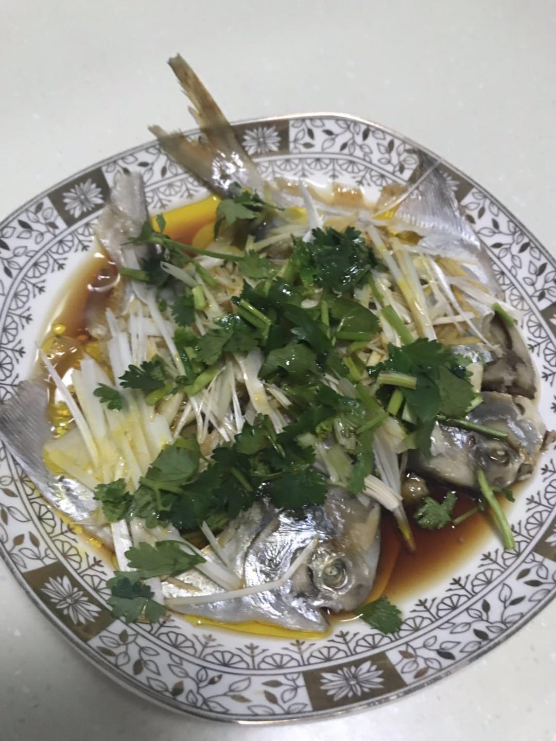 清蒸鲳鱼