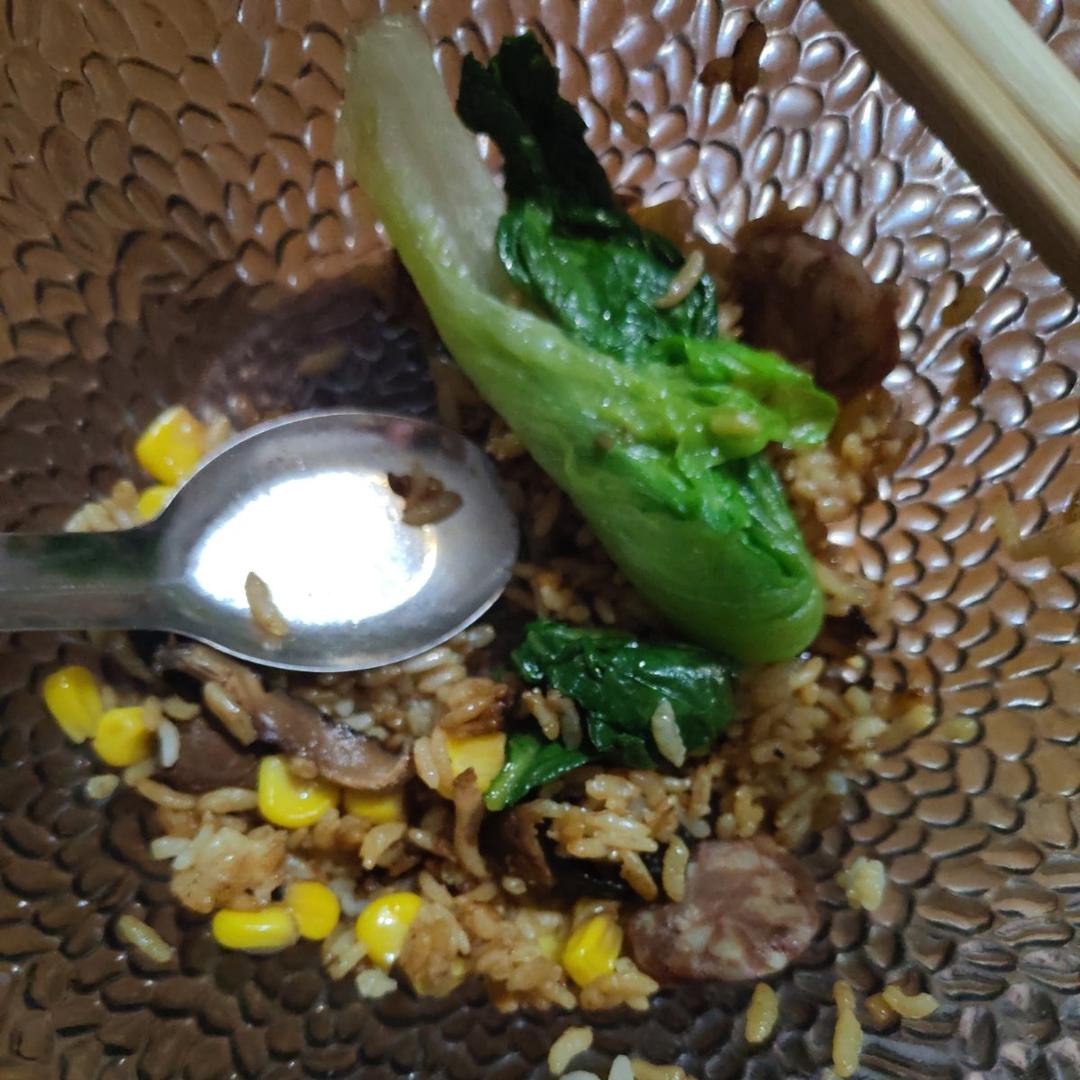 广式腊肠之煲仔饭