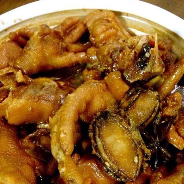 凤爪鲍鱼煲的做法