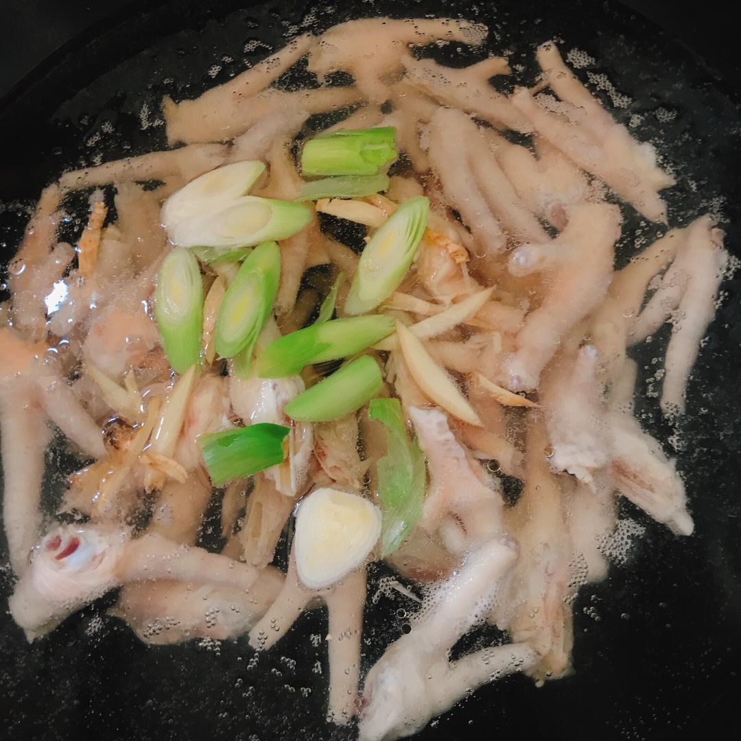 绝对不会后悔的酸辣鸡爪