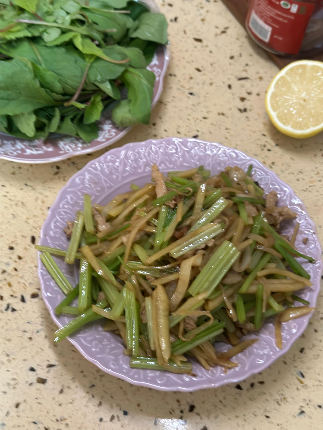 芹菜炒土豆丝