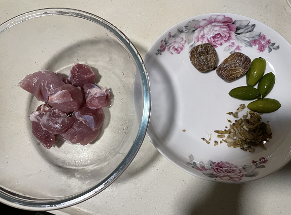 石斛猪肉汤的做法