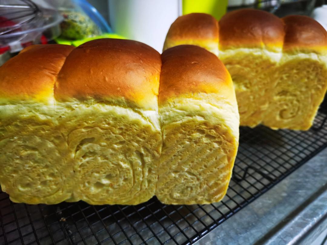 升级版奶香手撕吐司