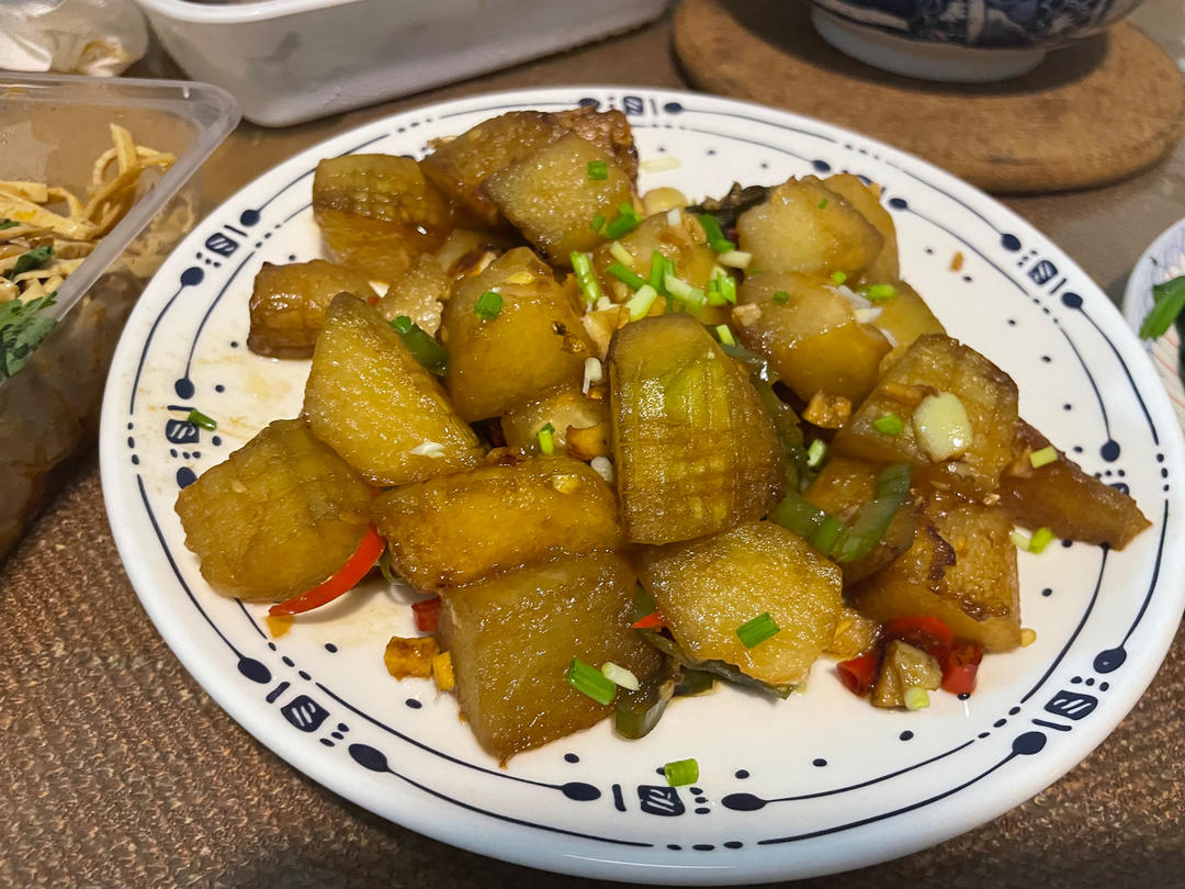 红烧冬瓜最完美做法，不加一滴水，瞬间秒杀红烧肉