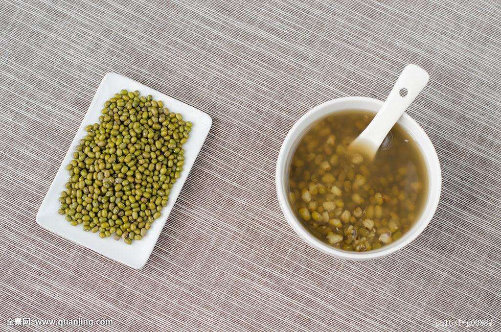 绿豆薏米仁汤小米电饭煲