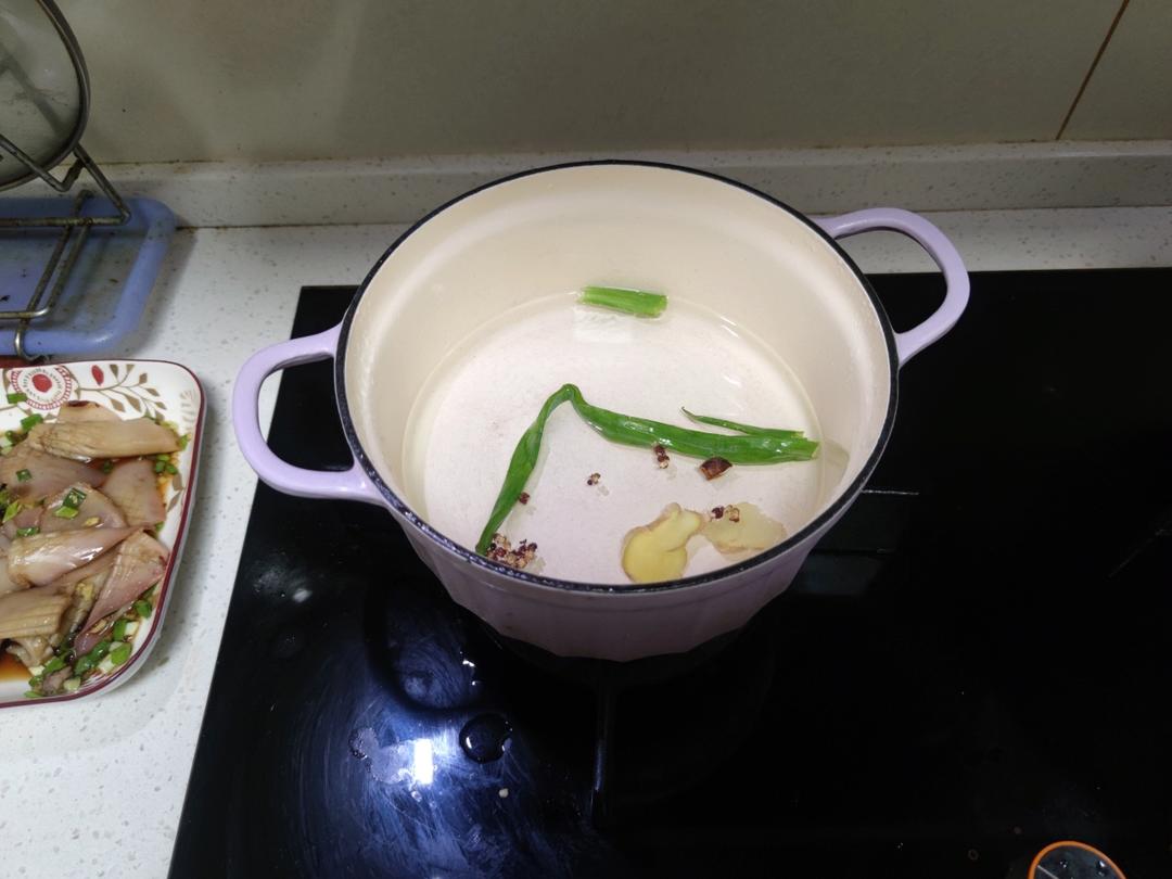 咸蛋黄焗南瓜【珐琅锅食谱11月】
