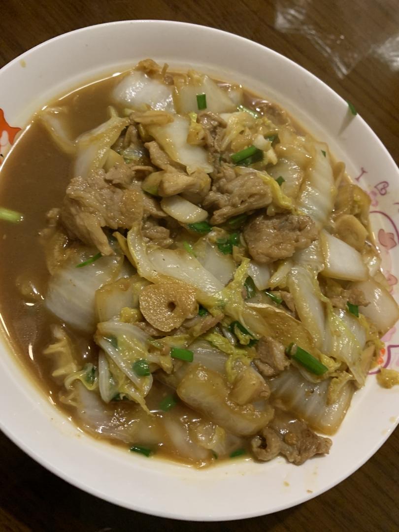 很香的白菜炖五花肉