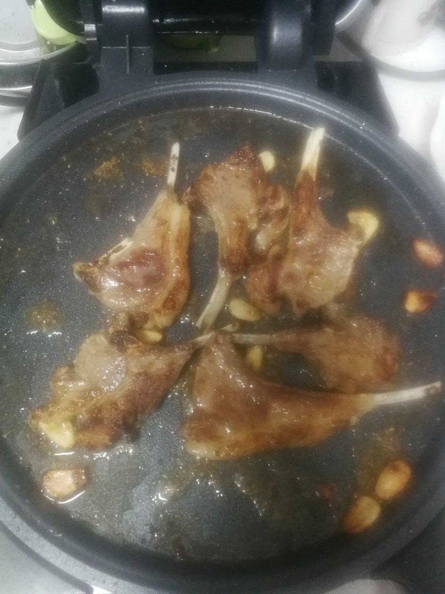 蒜香煎羊排