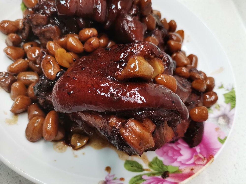 红烧花生猪蹄
