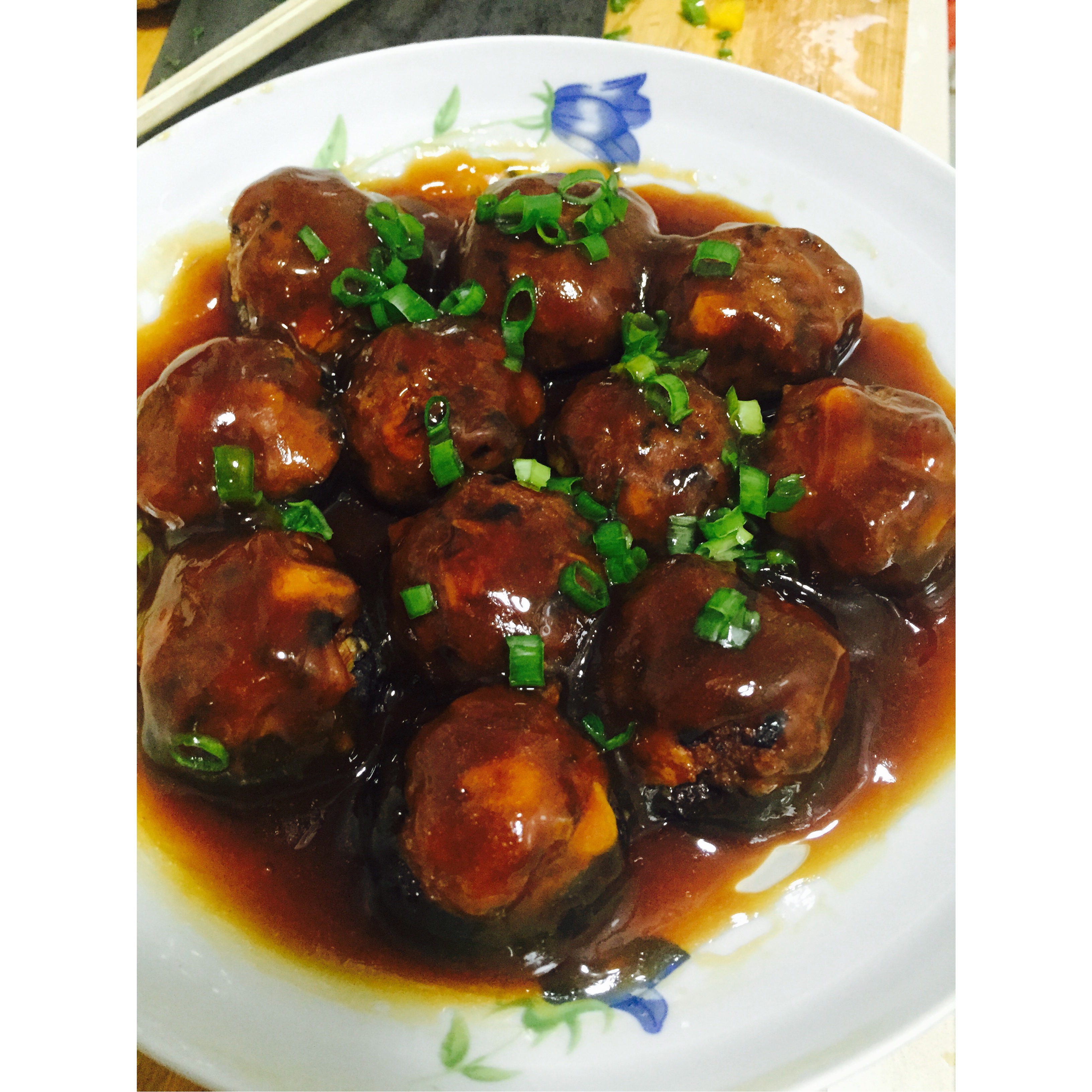 美丽的冬菇凉：冬菇酿