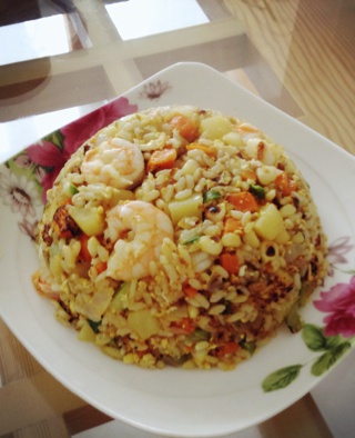 鲜虾咖喱炒饭