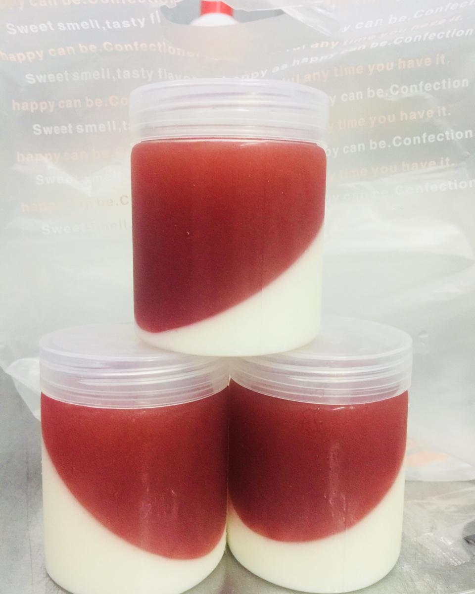 火龙果皮纯酸奶慕斯杯