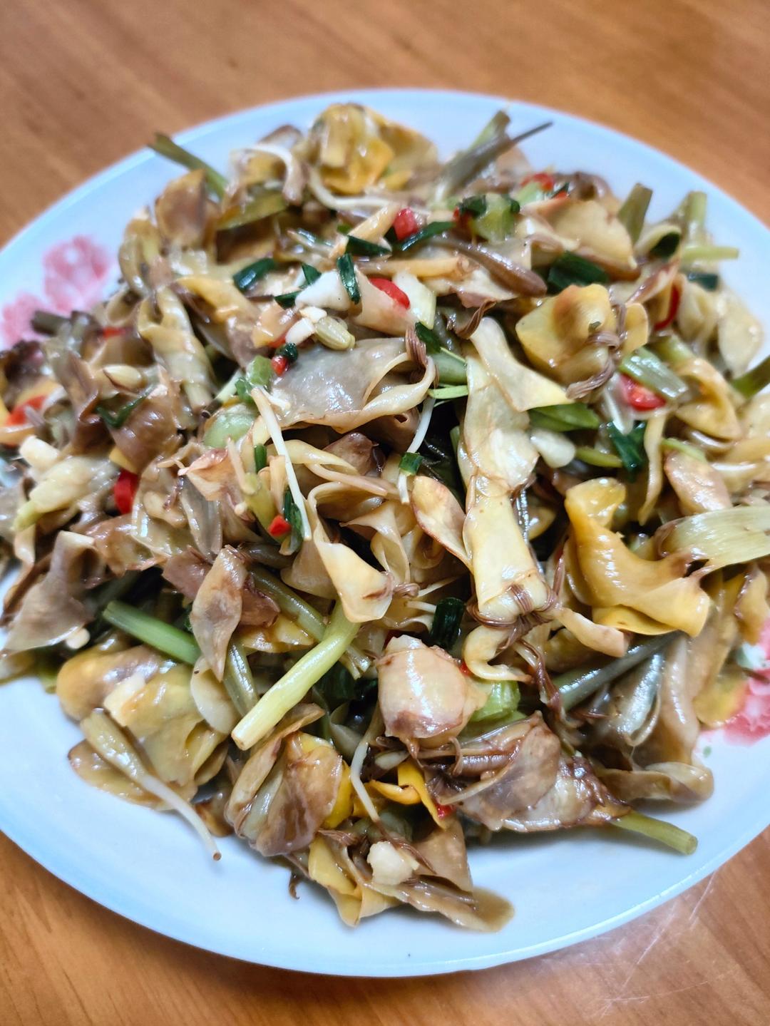 凉拌香辣栀子花