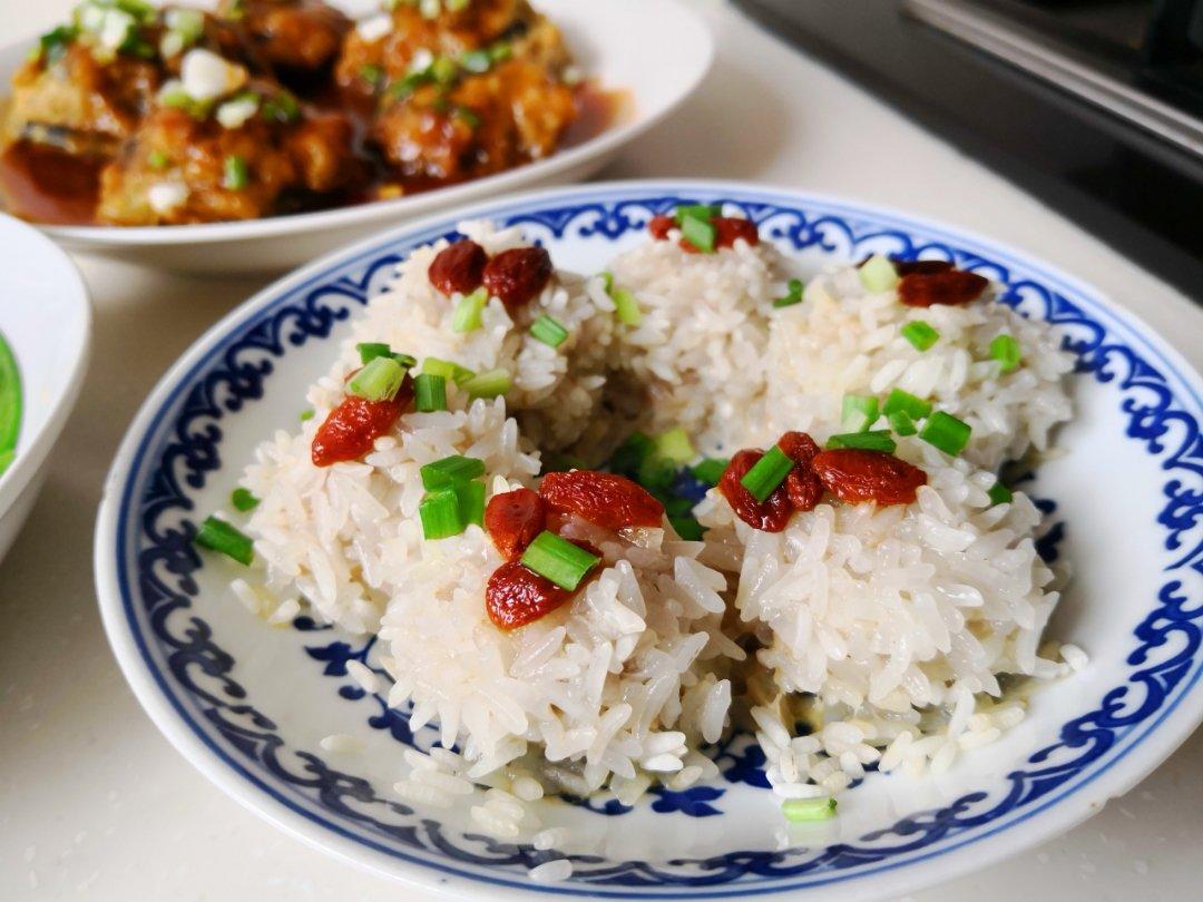 mettylee做的猪肉糯米丸子