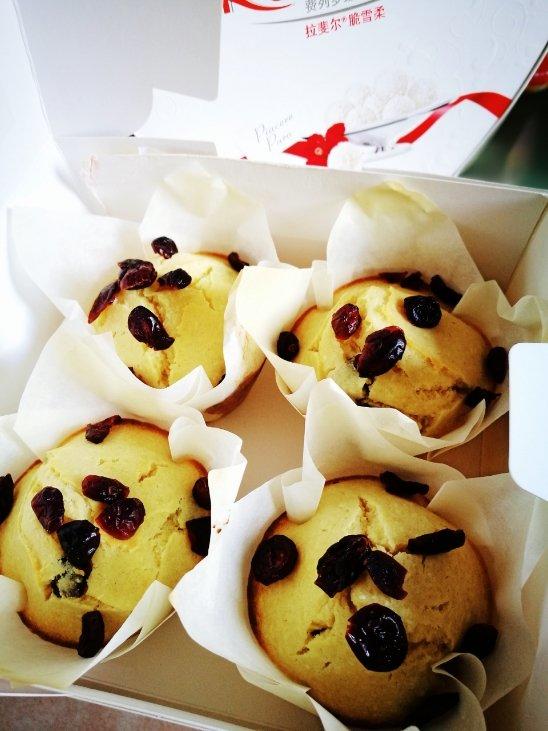 椰蓉蔓越莓马芬蛋糕——香喷喷的