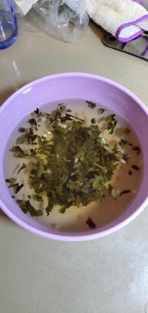 茉莉绿鲜奶茶的做法 步骤1