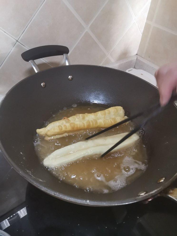 自制蓬松酥脆大油条