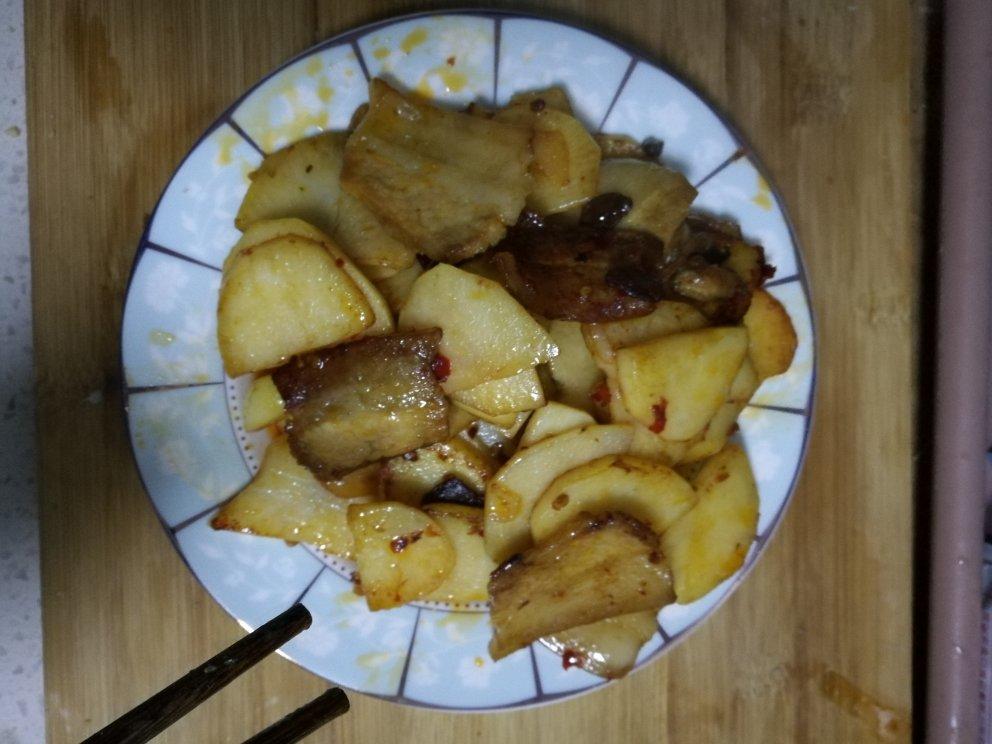 土豆回锅肉