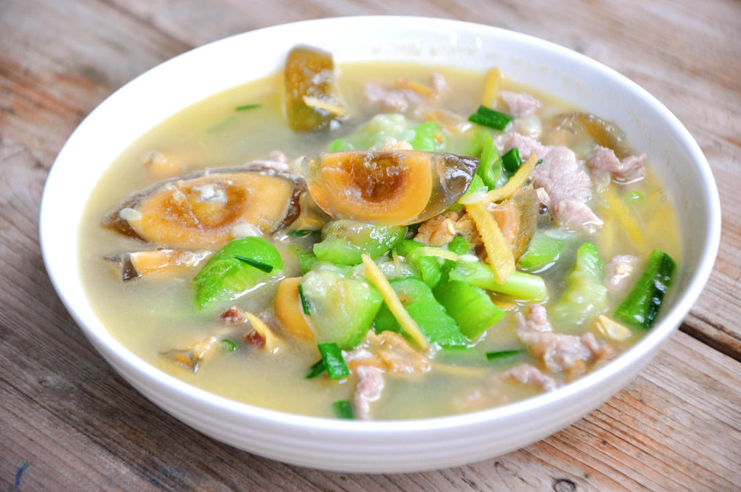 黄皮蛋丝瓜瘦肉汤